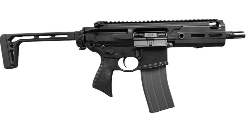 Denne riffel kommer med en foldbar kolbe og et kompakt 5.25" rail system