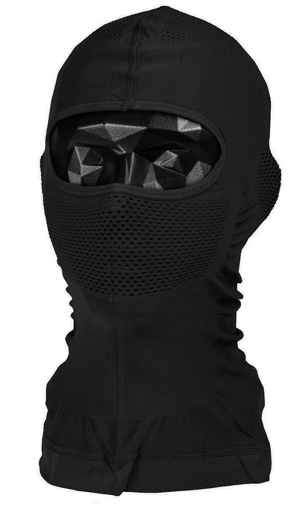 Denne halsedisse er sort og dækker alt det vigtige for at tage slaget fra skud