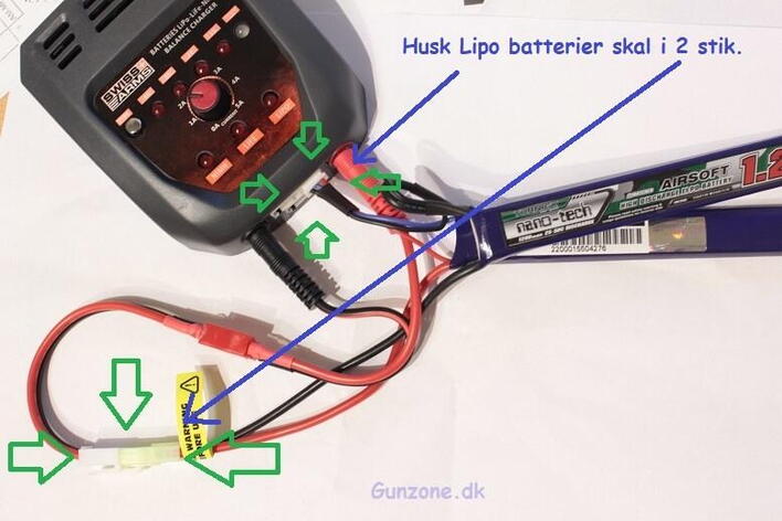 Husk Lipo skal i 2 stik og Nimh skal kun i 1 stik, når du bruger din Hardball oplader til, at oplade Softgun batterier