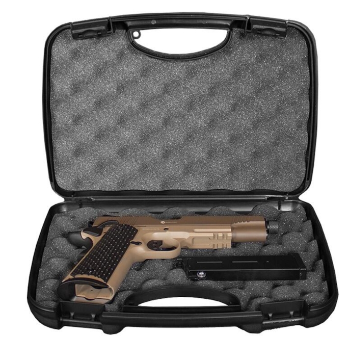 Selve pistolen kommer i en hard case