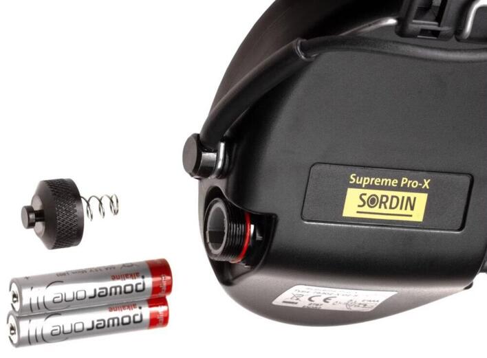 Headsættet bruger AAA batterier