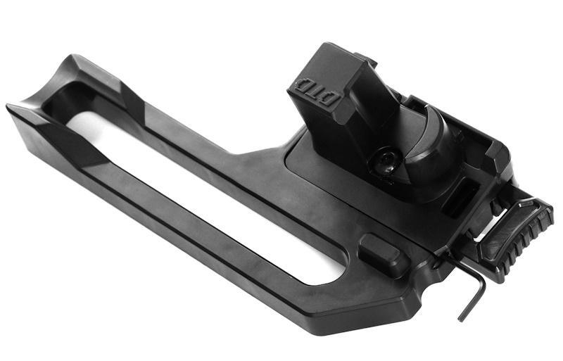 Dette hylster kommer med quick release funktion og gør at man kan have lyddæmper på ens pistol