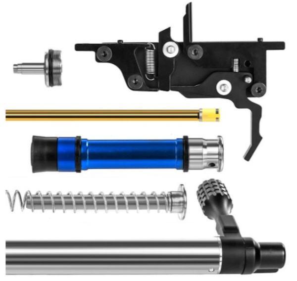 Internt ser man en lang række af opgraderet stål interne dele
