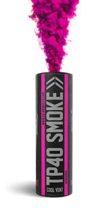 Denne røg er perfekt til at give en anderledes effekt, da den skyder pink røg ud