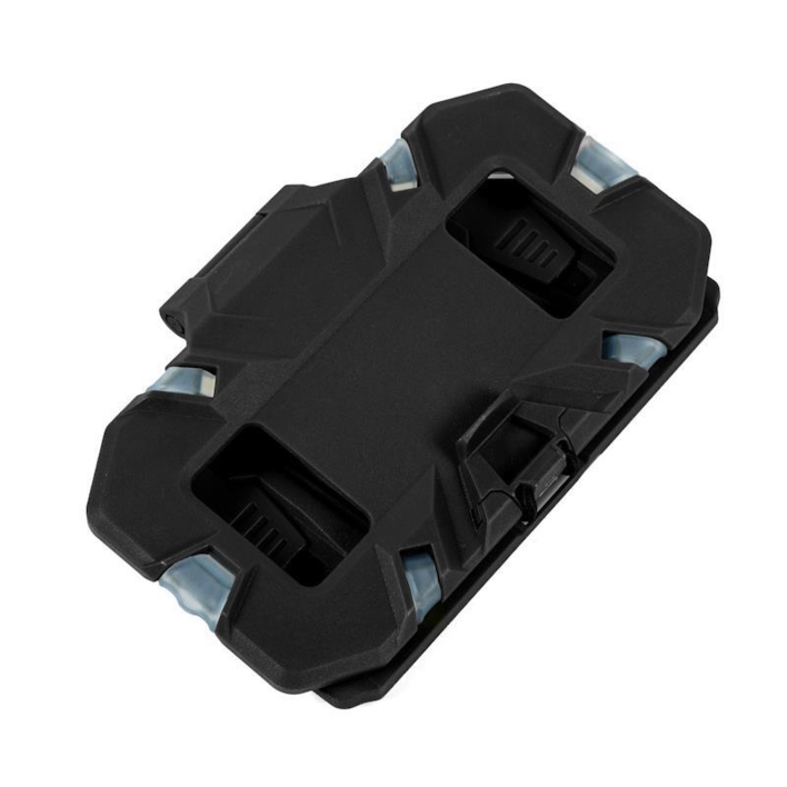 Denne telefon case kommer i sort og er direkte klar til at blive monteret på ens molle system