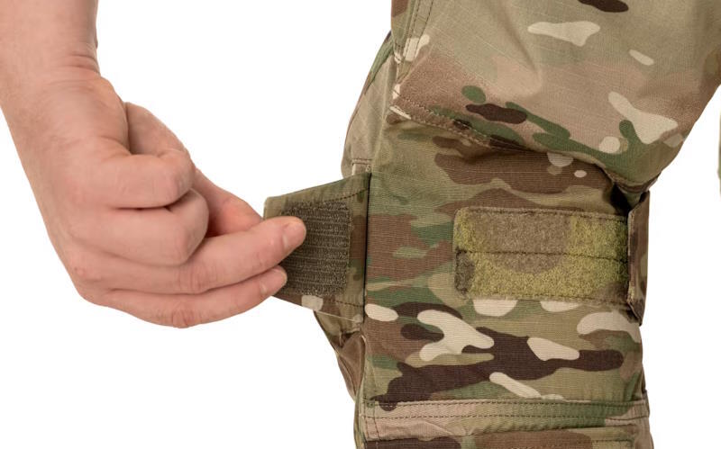 Selve buksen kan justeres ind i knæ størrelse