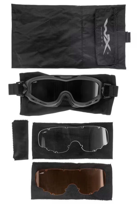 Her ser man brillen med de udskiftelige glas (Klart, tonet og orange)