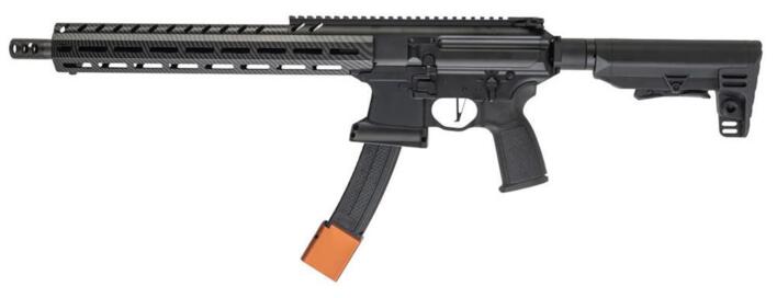 Selve riflen har et 14.5 tommer yderløb med carbon rail og TTI dele